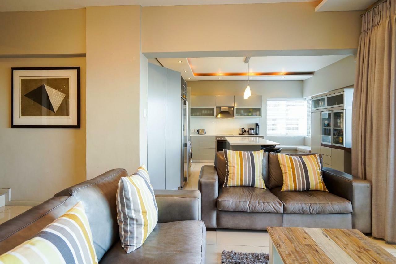 Sea Side Getaway *